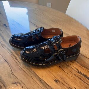 Adorable Doc Martens - Patent Leather Lamper T-Strap - Women's Size 9 - NWT